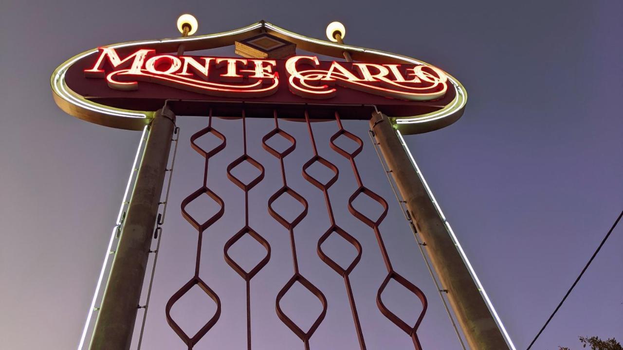 Monte Carlo Motor Inn Townsville Eksteriør billede